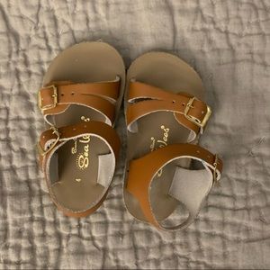 Salt Water Sun Sand Sandal Sea Wee brown